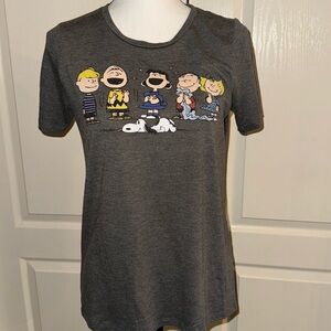 JUNIORS - PEANUTS Gray T-Shirt - Size Large